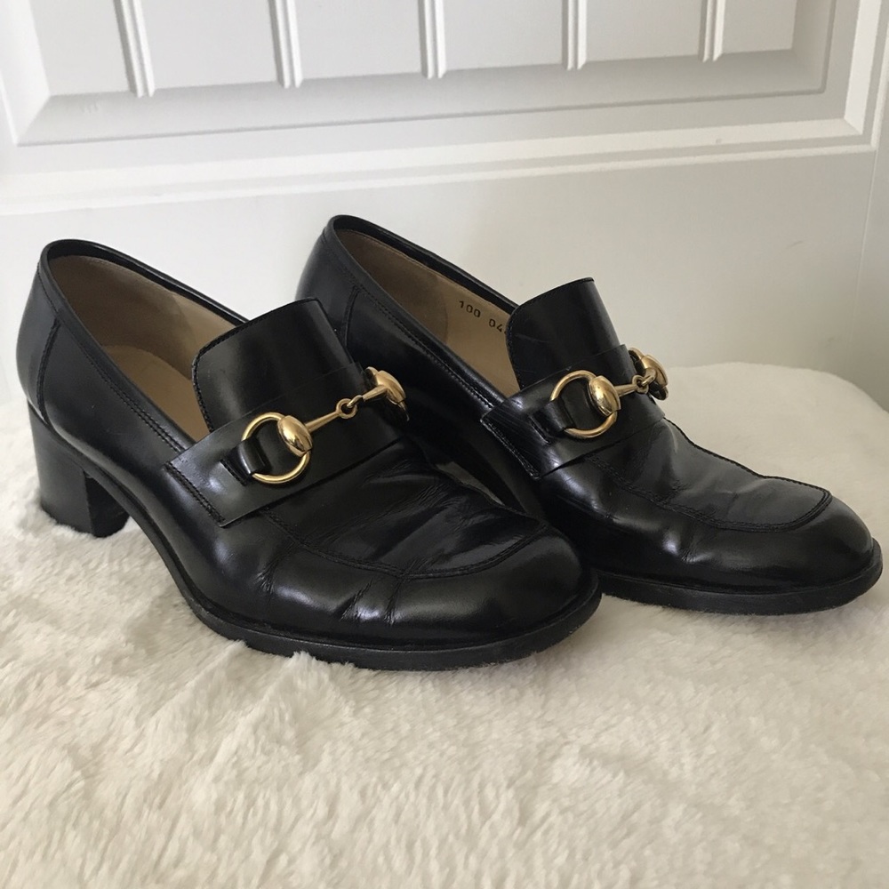 AUTHENTIC VINTAGE GUCCI WOMENS LOAFERS
